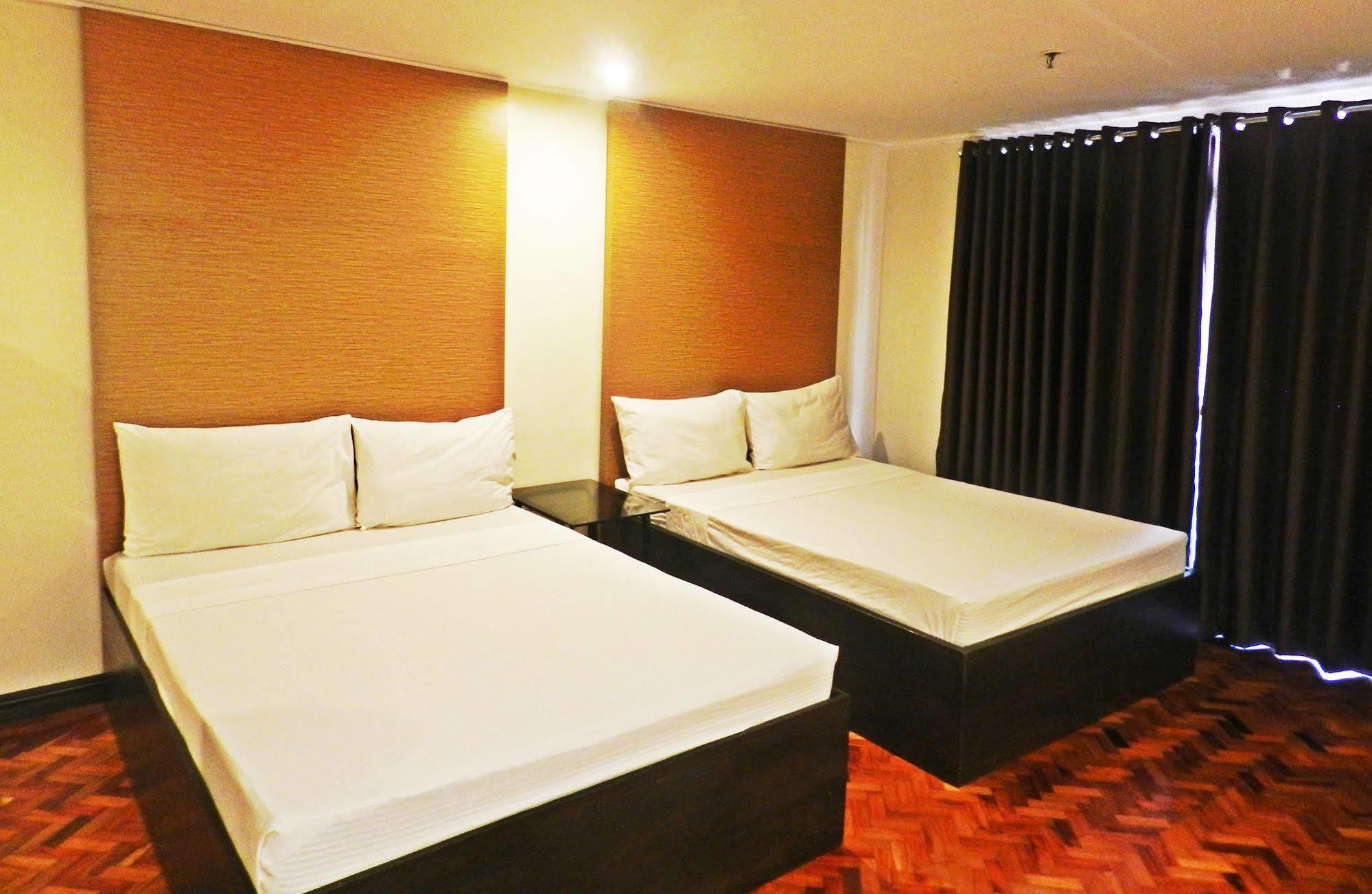 Salcedo Suites San Pedro Makati Exterior foto